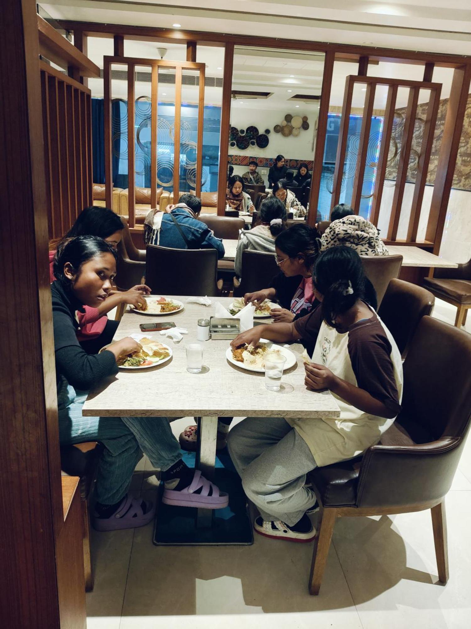 Hotel The Almora By Rs Global Near By Delhi International Airport With - Free Airport Drop New Delhi Exteriör bild