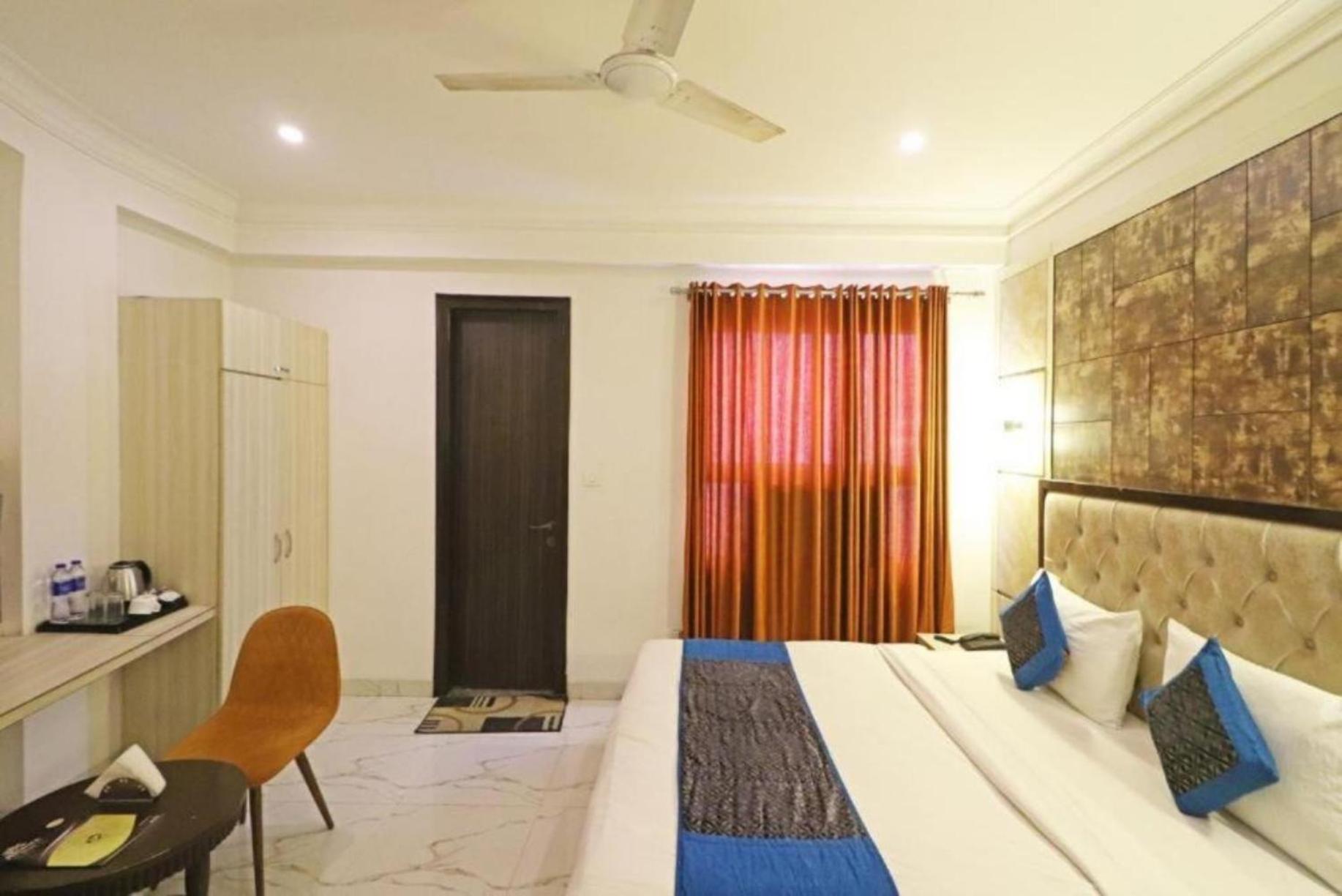 Hotel The Almora By Rs Global Near By Delhi International Airport With - Free Airport Drop New Delhi Exteriör bild